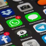 Los eliminaron de un grupo de WhatsApp, iniciaron un amparo y lo ganaron.