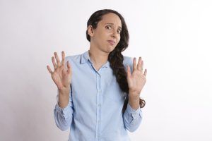 Las decisiones en materia de competencia no constituyen fallos definitivos en los términos del artículo 14 de la ley 48.